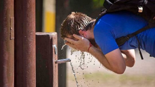 Prevén ola de calor en AMBA para los últimos días del año
