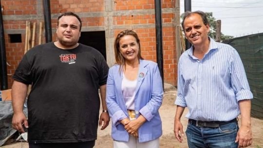 Sin invitación oficial: autoridades provinciales y municipales tuvieron que seguir el arribo de los F-16 “entre la gente”