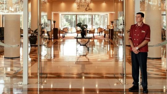 Los principales recaudos de seguridad al hospedarse en un hotel
