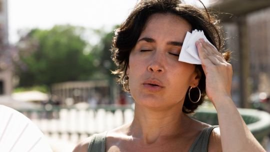 El índice de rayos UV se mantiene en niveles Muy Alto y Extremo en gran parte de Argentina, aumentando el peligro para la salud