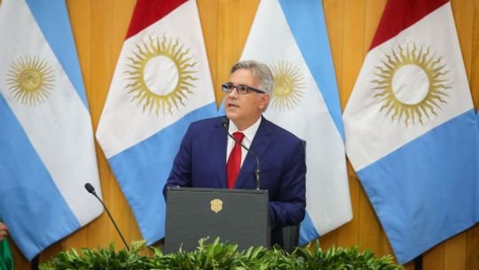 La “tablita” de Llaryora: cómo quedan los aportes de los empleados provinciales según el salario