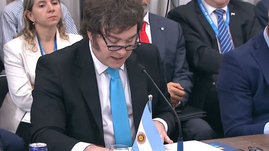 Javier Milei criticó con dureza al Mercosur y dijo que Argentina “saluda la presión” de Trump contra Maduro