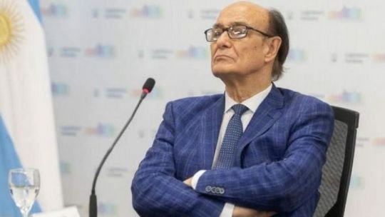 Una de cal y una de arena para Oscar González: revocan procesamiento y confirman prisión domiciliaria