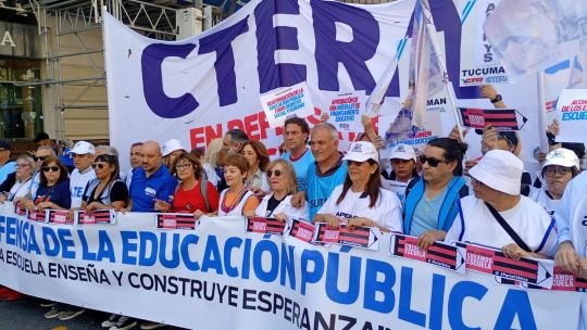 Duro descargo de SUTECO: acusan a senadores correntinos de “complicidad” por el ajuste educativo en el Presupuesto 2026