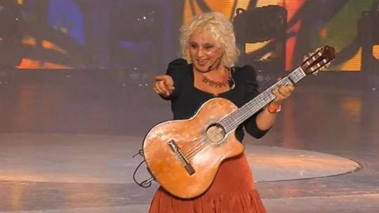 Otra luna política en el Festival de Cosquín: críticas al macrismo y “un folklore que no es ningún alcahuete del poder de turno”