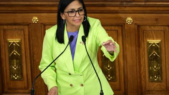 Delcy Rodríguez informó el ingreso de los primeros 300 millones de dólares de Estados Unidos por la venta de crudo