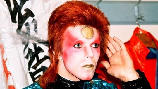 A 10 años de la muerte de David Bowie: el músico que rompió tabúes de género, sexo y masculinidad