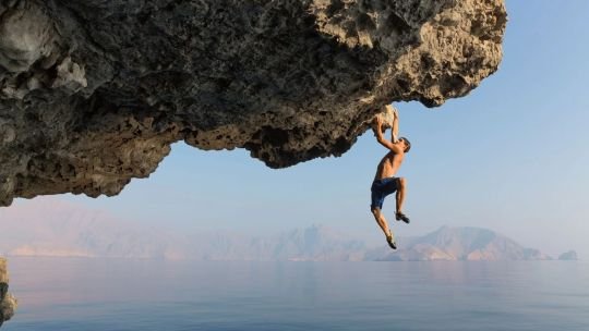 El desafío vertical de Alex Honnold: Netflix retransmitirá la escalada sin cuerdas del rascacielos Taipei 101