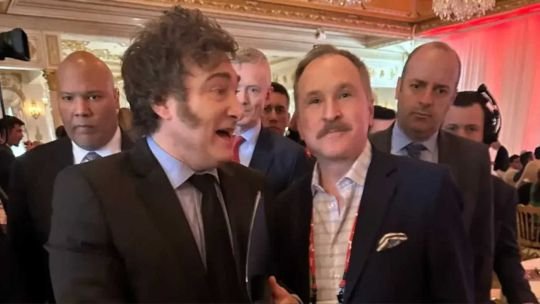 El embajador estadounidense Peter Lamelas se reunió con Santiago Caputo en medio de la crisis regional