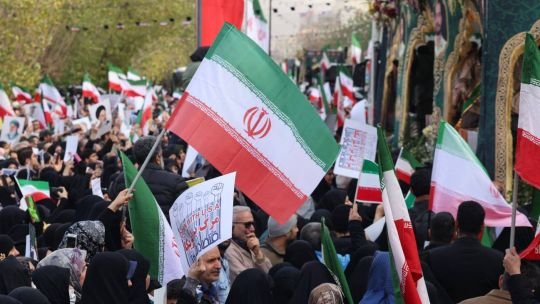 “Déjennos solos hacer caer a los ayatolás”: un activista iraní cuestionó la intervención de Trump y Netanyahu