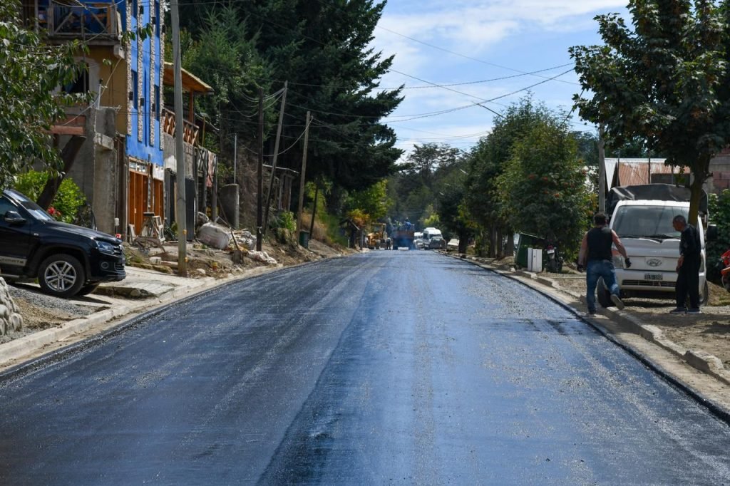 Avance en la Obra de Pavimento del Barrio El Mallín.