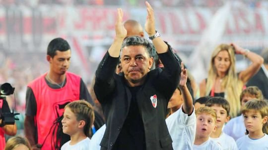 Gallardo: una noche para la emoción e incertidumbre política y deportiva