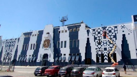 Robo en Talleres: delincuentes maniataron a un guardia y se llevaron la caja fuerte de la sede de barrio Jardín