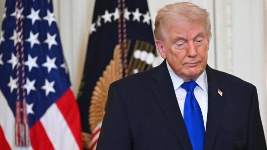 “Errático” y con la economía en duda: así ven los estadounidenses a Trump previo a su discurso anual