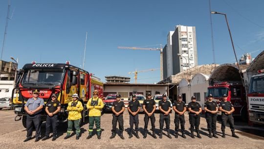 Riesgo extremo de incendios en Corrientes: despliegan 1.200 bomberos y aviones hidrantes