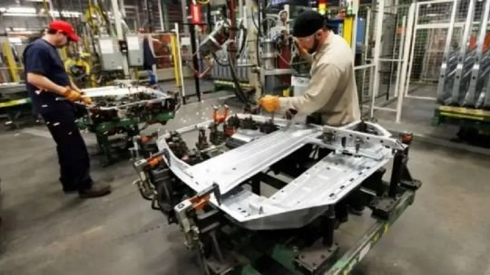 Reforma laboral: qué cambia en las horas extra y cómo es el “banco de horas”