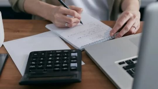 Inocencia fiscal: qué cambia para quienes depositan dólares y por qué los bancos pueden pedir (o no) el origen del dinero