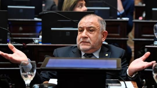 Ley de “dos chetos”, el iglú de Juez y la canción de Queen de Bullrich: “perlas” de un larga jornada en el Senado