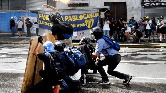 Represión en el Congreso: ¿infiltrados, inorgánicos violentos o zona liberada por la Policía?