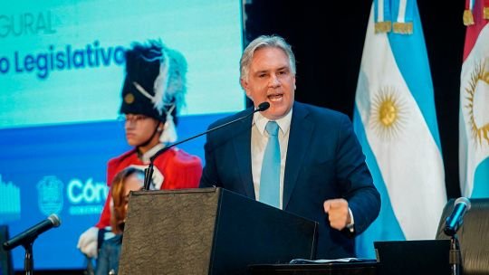 Apertura de sesiones en Laboulaye: Llaryora comprometió más obras y cuestionó duramente a la oposición