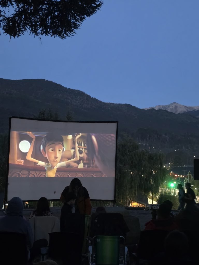 “Repo Cine” en la Plaza San Martín