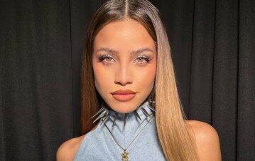 Insultaron y atacaron a Emilia Mernes en el show de Tini Stoessel y la guerra está en su peor momento: el video