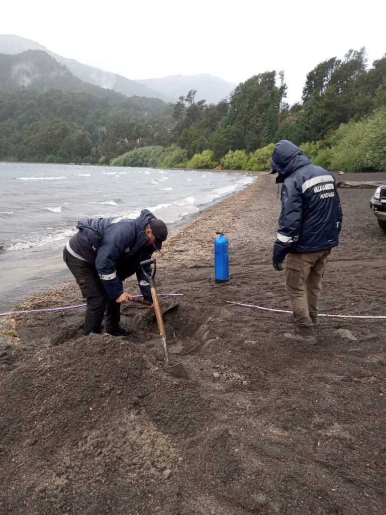 Secretaria de Servicios Públicos – Colocan las nuevas Bombas en Correntoso y Manzano