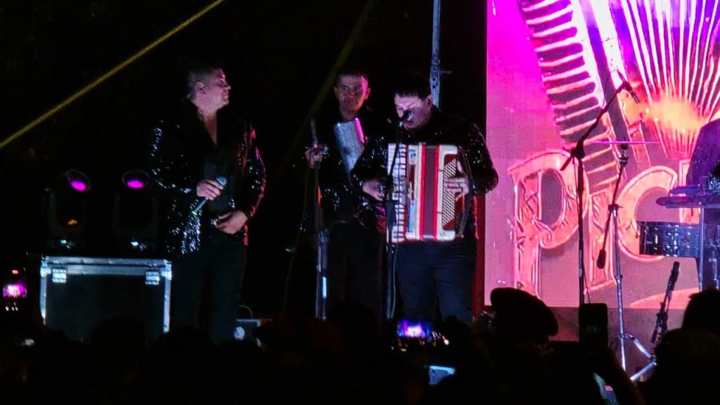 Villa La Angostura  festejo el Aniversario N°37, del Barrio Mallín