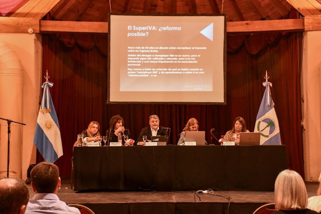 Comenzó hoy el V Jornadas Patagónicas de Derecho Tributario, Aduanero y Penal Tributario.