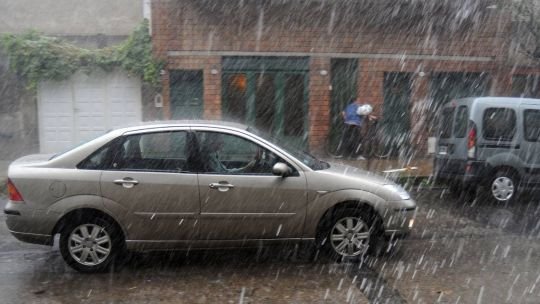 Clima en Ciudad de Buenos Aires: sábado con tormentas aisladas, ráfagas y un leve descenso térmico en el AMBA