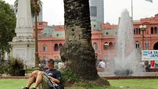 Clima en Ciudad de Buenos Aires: lunes de inestabilidad con chaparrones y ambiente muy pesado en el AMBA