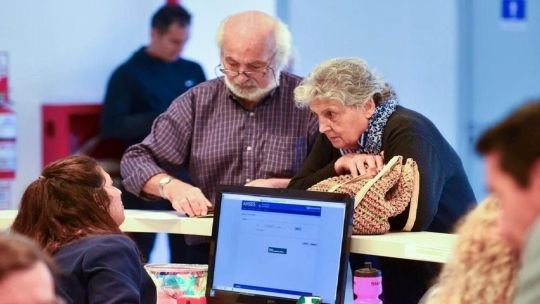 Cómo identificar las cuentas oficiales de PAMI y evitar engaños en redes sociales