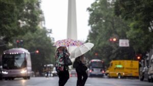 Inestabilidad y ráfagas en ciudad de Buenos Aires mientras rigen alertas por tormentas fuertes en el norte