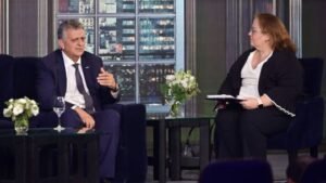 El faltazo de Luis Caputo y el lobby por un RIGI eterno dominaron el clima de un importante foro energético