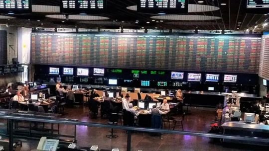 Guerra en Medio Oriente: qué pasa con YPF, los bancos y el bono AL27