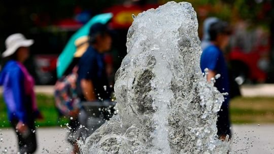 El índice UV alcanzará hoy niveles muy altos en Buenos Aires y extremos en el norte: precauciones esenciales para la salud