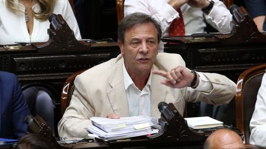 Zago pidió la renuncia de Adorni: “Tiene que dar un paso al costado y no perjudicar al Gobierno”