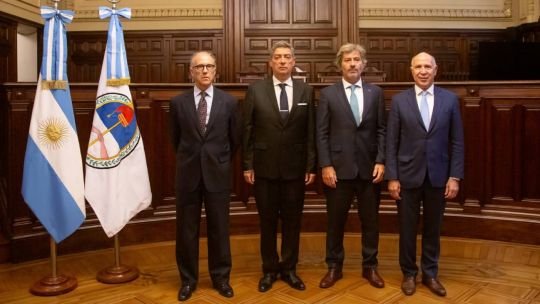 Karina activó su dispositivo judicial y Mahiques ya opera en varios frentes