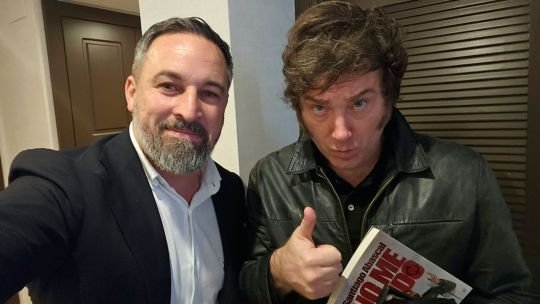 Milei arrancó su visita a España con un encuentro con el ultraderechista Santiago Abascal