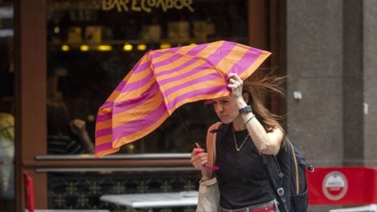 Clima en Ciudad de Buenos Aires: tormentas fuertes y ráfagas marcarán un inicio de sábado muy inestable