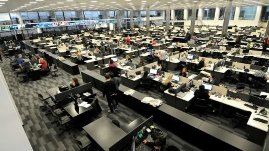 Comunicación Institucional en la USBA: estudiá en la redacción de Editorial Perfil