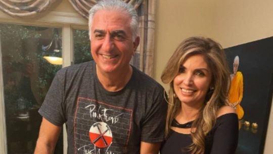 Desde EEUU, Yasmine Pahlavi busca ser la voz de la mujer iraní ante derrumbe de la teocracia