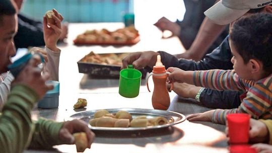 Más de la mitad de los chicos en Argentina son pobres y persisten fuertes desigualdades estructurales