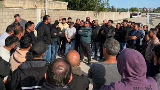 Interurbanos: reincorporaron a los despedidos y volvieron a circular los colectivos de FAM