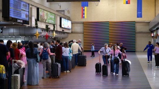 Aeropuerto de Venezuela vuelve a cobrar vida mientras crece la inversión extranjera