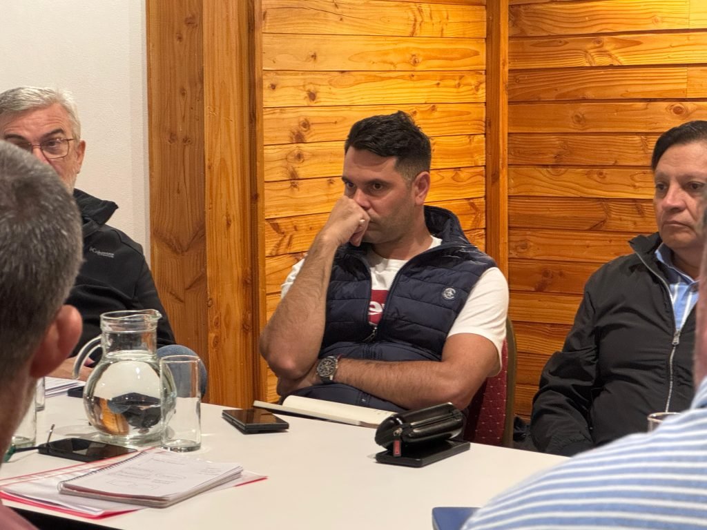 Reunión Interinstitucional en Villa la Angostura – Municipalidad, Secretaria de Ambiente y Recursos Naturales, EPAS, Recursos Hídricos.