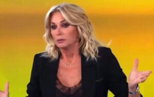 Qué ver en Netflix: la miniserie de 6 episodios que brilla en el mundo, con Robert De Niro como figura