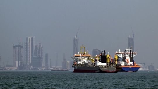 La tregua entre EE.UU. e Irán derrumba al petróleo: el crudo perfora los US0 y los mercados reaccionan con alivio