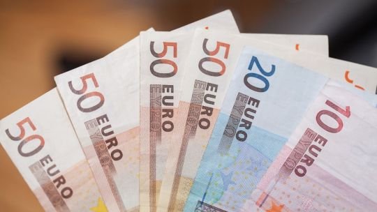 Cotización del euro y euro blue hoy, miércoles 29 de abril