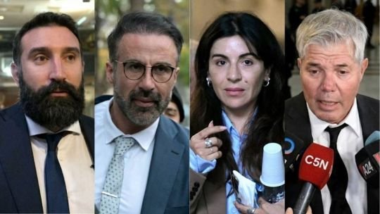 Hongo de espuma, chats polémicos y el bulto bajo la sábana: lo que dejaron las primeras audiencias del juicio por la muerte de Maradona